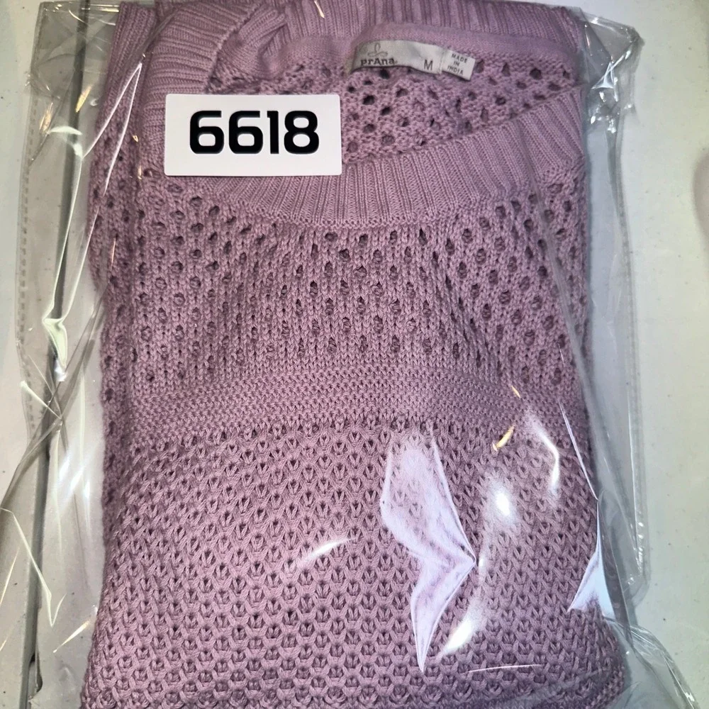 Prana Womens Open Knit Crochet Sweater Lavender Purple Crew Neck Pullover Medium